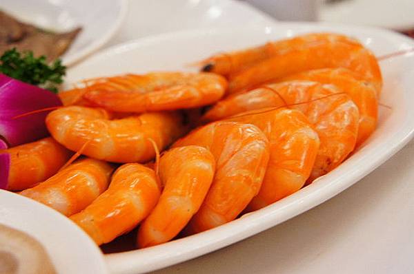 玉泉料理紅露酒民緯魴魚