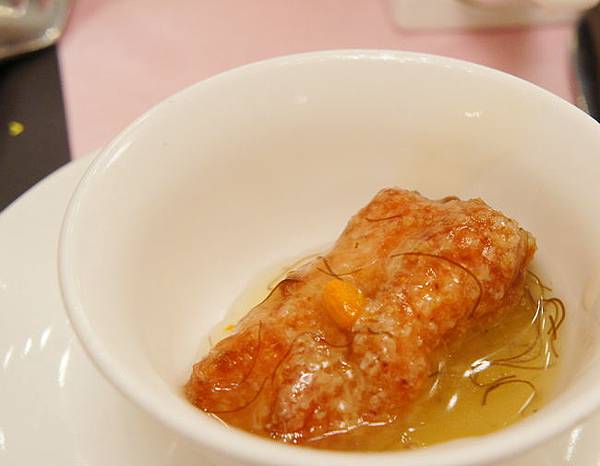 玉泉料理紅露酒民緯魴魚