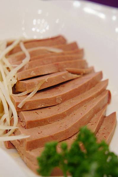 玉泉料理紅露酒民緯魴魚