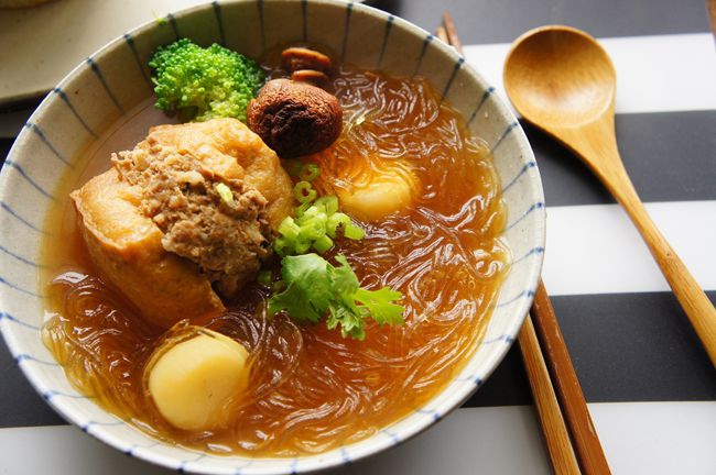 油豆腐鑲肉細粉 油豆腐鑲肉細粉