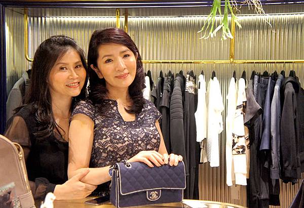 初衣食午居意古美術