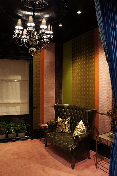 初衣食午居意古美術