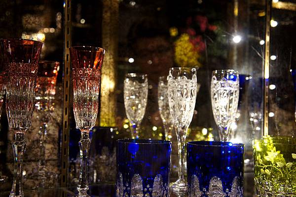 初衣食午居意古美術