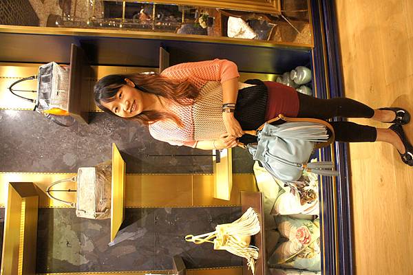 初衣食午居意古美術