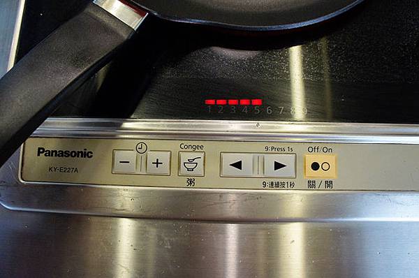Panasonic 蒸烘烤微波爐