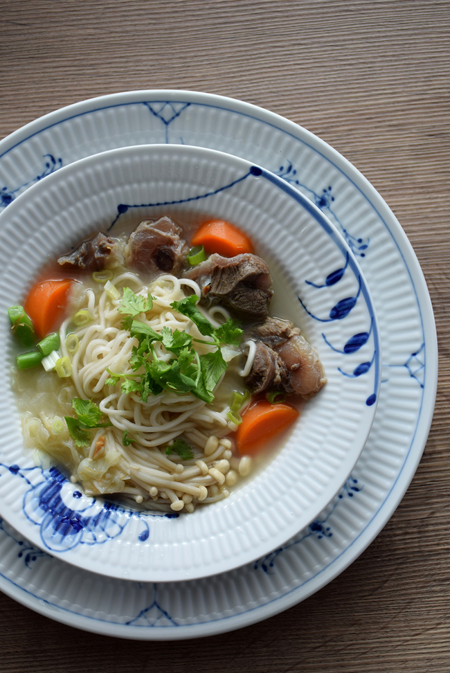 大古鑄鐵鍋清燉牛肉雪濃湯