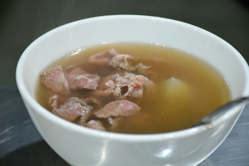 助仔牛肉湯 助仔牛肉湯