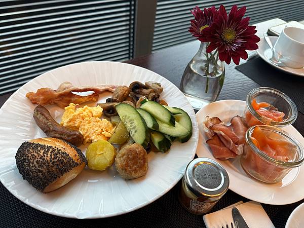 2024.08.28阿姆斯特丹鑽石切割工廠、運河遊船、買LV