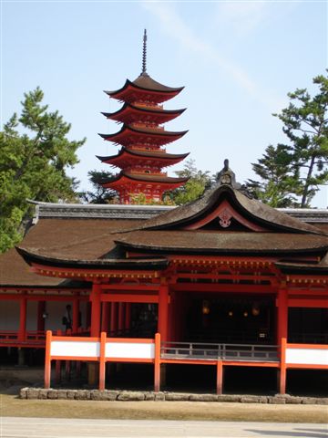 042嚴島神社-後方為五峰塔.JPG