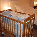飯店準備的嬰兒床