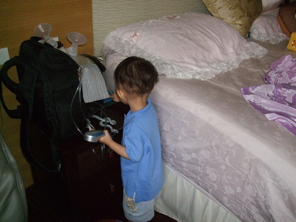 2008.6.18 終於回到台灣見到好想念的小Ben了!
