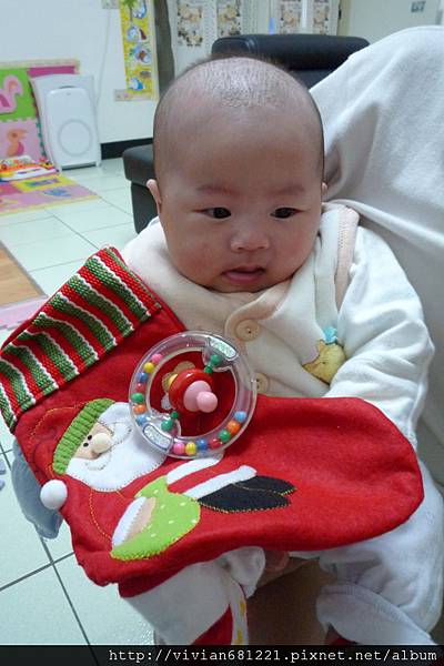 2011 . 12 . 24-25 ~ 02M29D - 過聖誕節P1140554~1.jpg