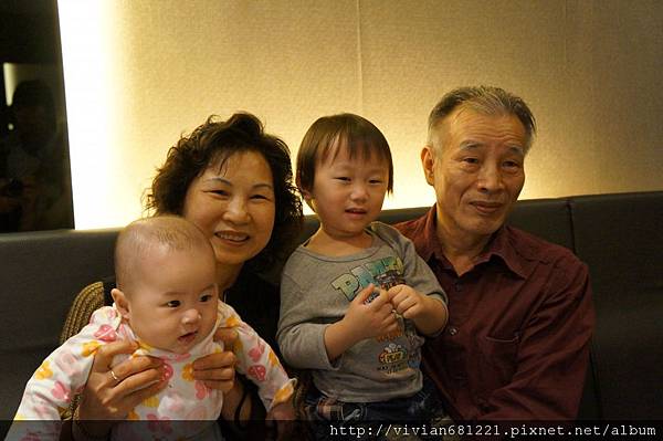 2Y05M29D - DSC00856~1