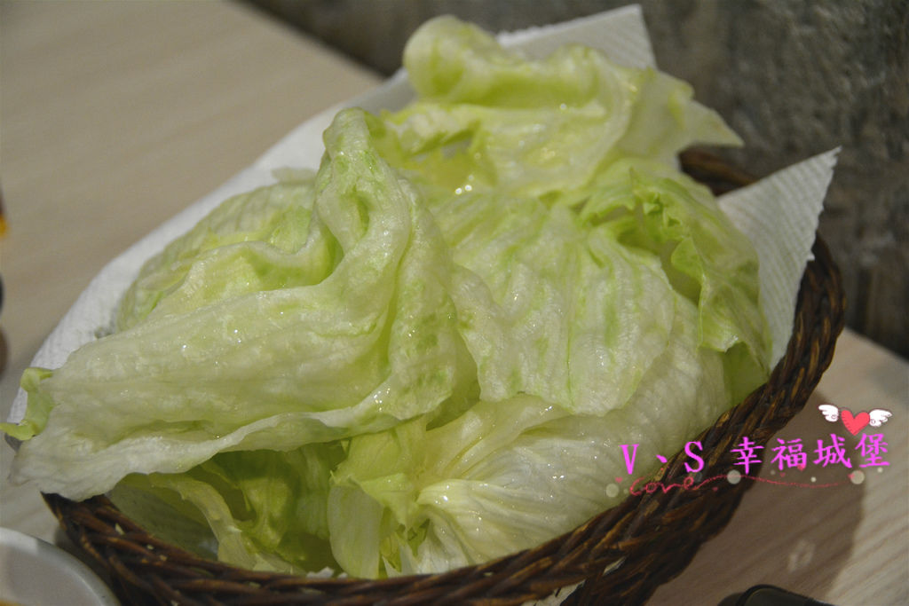 【台北美食】國父紀念館燒肉  燒桶子韓風立燒 ~ 讓你動口不