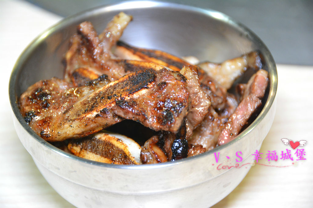 【台北美食】國父紀念館燒肉  燒桶子韓風立燒 ~ 讓你動口不