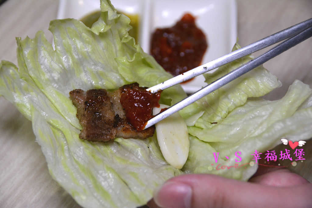 【台北美食】國父紀念館燒肉  燒桶子韓風立燒 ~ 讓你動口不