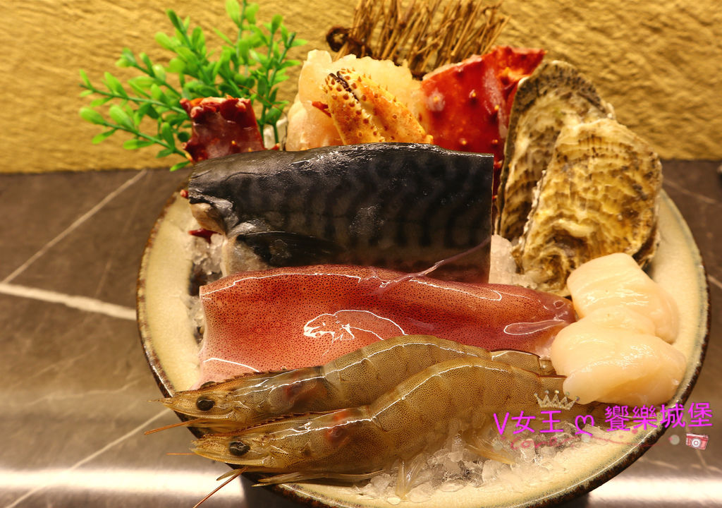 【食。板橋】原月日式頂級帝王蟹燒烤吃到飽 ~ 帝王蟹、生魚片