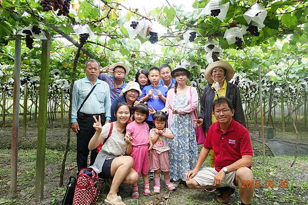 105.05.28-29江家族中彰遊 (203).JPG