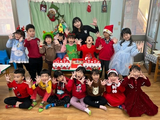 112.12.25 朵拉傑尼爾幼兒園慶生滿6歲