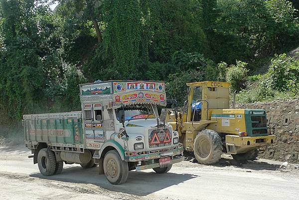 1040825-3Punakha to Thimphu.JPG