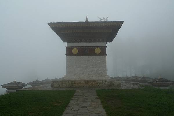 1040825-12.108 Druk Wangyal Chorten.JPG