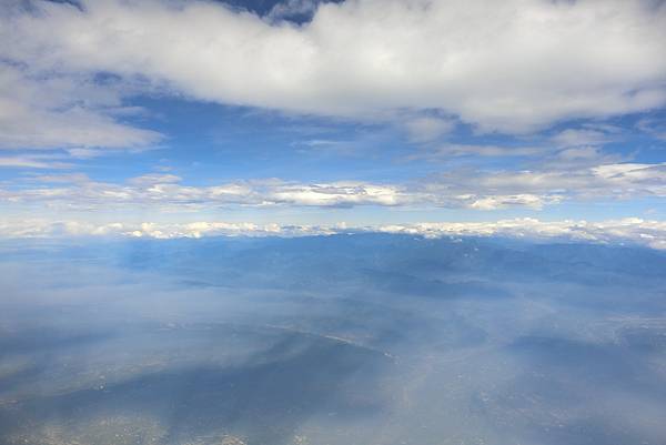 1051020-29台灣上空.JPG