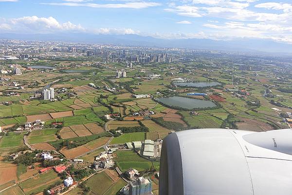 1051020-32台灣上空.JPG