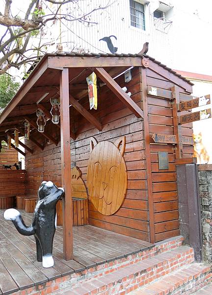 1060121-36屋頂上的貓.JPG 1060121-36屋頂上的貓.JPG