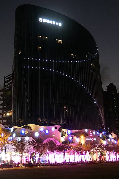 1061230-2.暐順經貿大樓Plaza 6+廣塬.JPG 1061230-2.暐順經貿大樓Plaza 6+廣塬.JPG