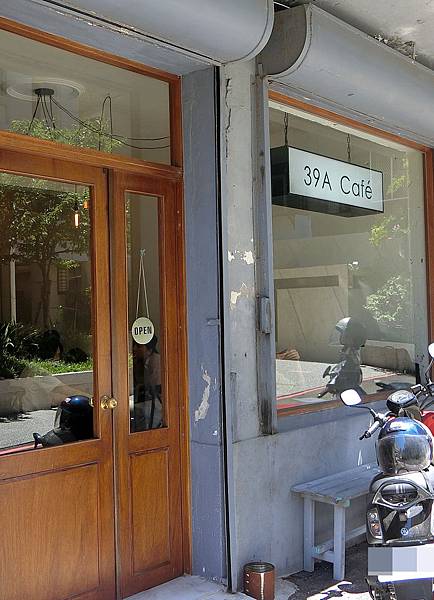 1070708-1.39A Cafe.JPG 1070708-1.39A Cafe.JPG