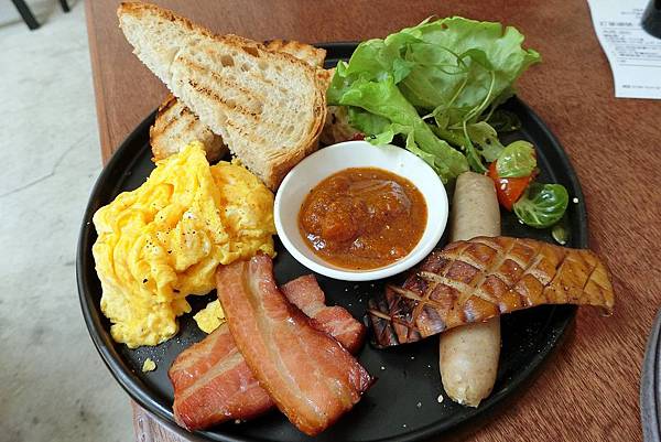 1070708-9.39A Cafe 大早餐$280.JPG