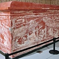 1090306-77法老王的黃金寶藏特展-石英岩棺槨.JPG