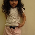 E30 安妮公主專櫃白棉T +E31 韓國專櫃藍蝴蝶結皮帶粉紅小短褲(各一件)