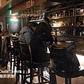 【台北酒吧推薦＠捷運大安站】The oasis tavern 綠洲酒館，小酌暢飲好去處(有包廂)