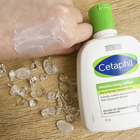 舒特膚長效潤膚乳和長效潤膚霜：敏弱肌的極致保濕力，配方升級，