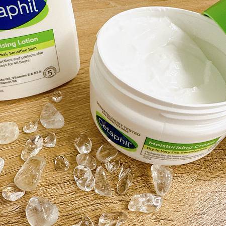 舒特膚長效潤膚乳和長效潤膚霜：敏弱肌的極致保濕力，配方升級，