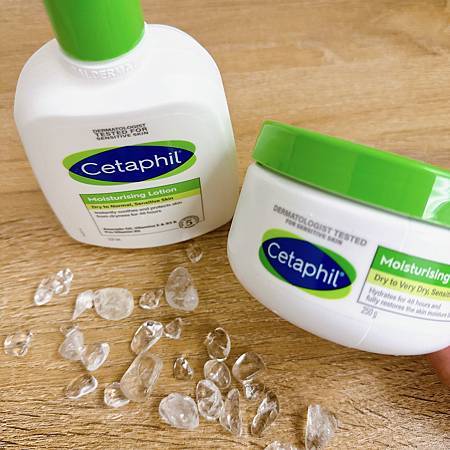 舒特膚長效潤膚乳和長效潤膚霜：敏弱肌的極致保濕力，配方升級，