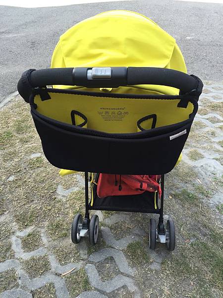 IMG_7596.JPG 嬰兒車評比 -穩重型STOKKE V.S 輕便型JOIE 車界大比拚 嬰兒推車,嬰兒車