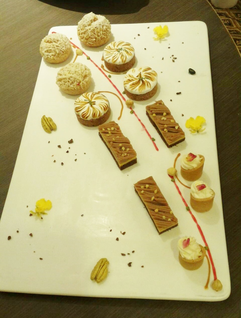 阿金海鮮-法式甜點盤.jpg 阿金海鮮-法式甜點盤.jpg