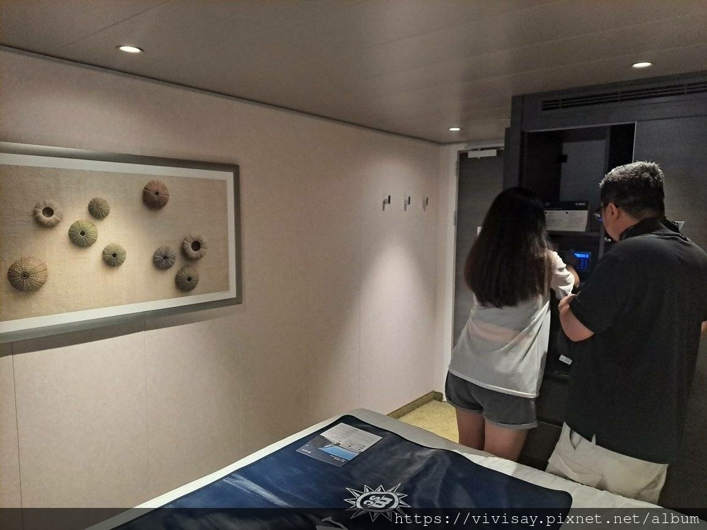 榮耀號 龍王餐廳 第一天晚餐伙食 (23).jpg