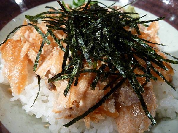 鮭魚香鬆丼