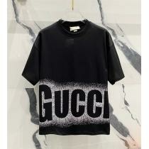 グッチ Tシャツ GGロゴ グラデーションデザイン スタイリ