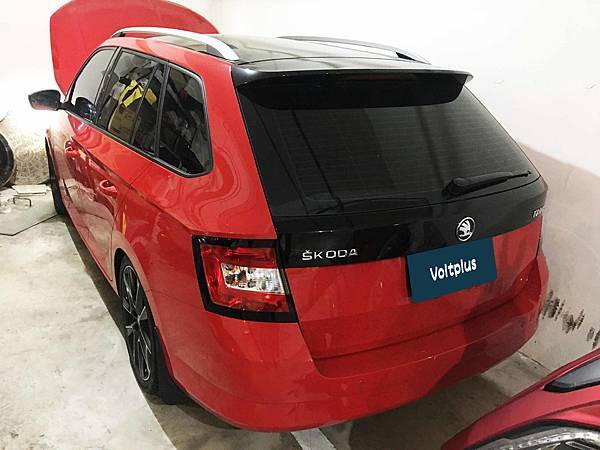 【台北】SKODA斯柯達 Fabia(NEW) 1.2 TSI Style 2015年 汽車電瓶 原廠 MOLL莫爾 EFB 59AH 640A(EN) 更換 德製VARTA華達 EFB D53 60AH 560A(EN) 【到府更換】