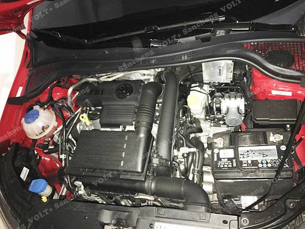 【台北】SKODA斯柯達 Fabia(NEW) 1.2 TSI Style 2015年 汽車電瓶 原廠 MOLL莫爾 EFB 59AH 640A(EN) 更換 德製VARTA華達 EFB D53 60AH 560A(EN) 【到府更換】