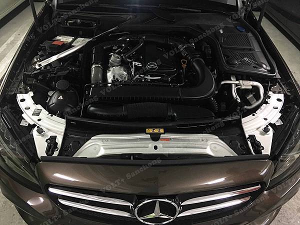 【台北】MERCEDES BENZ賓士 C-Class Estate C200 BlueTEC Avantgarde S205 2015年 汽車電瓶 原廠 德製VARTA華達 AGM 80AH 800A(EN) 更換 義大利製FIAMM非凡 AGM VR800 80AH 800A(EN) 【到府更換】