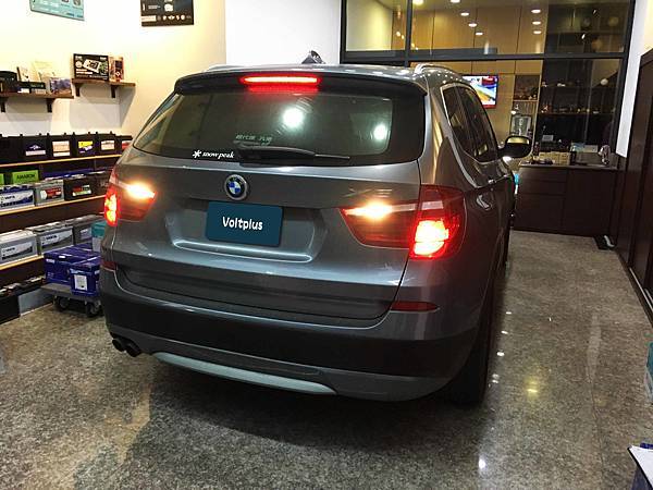 【台北】BMW寶馬 X3 xDrive28i 汽油版 F25 2011年 汽車電瓶 原廠 BMW AGM 90AH 900A(EN) 更換 法製EXIDE埃克塞德 AGM EK950 95AH 850A(EN)