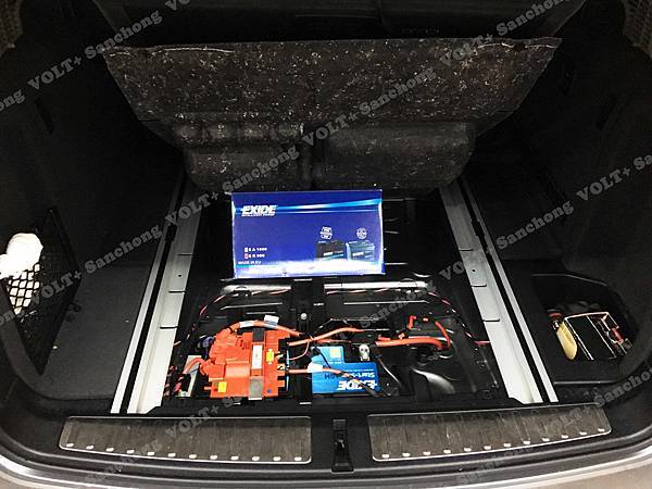 【台北】BMW寶馬 X3 xDrive28i 汽油版 F25 2011年 汽車電瓶 原廠 BMW AGM 90AH 900A(EN) 更換 法製EXIDE埃克塞德 AGM EK950 95AH 850A(EN)