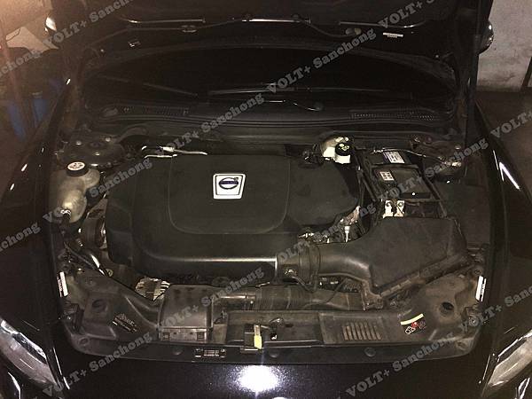 【台北】VOLVO富豪 V50 D4 柴油版 2012年 汽車電瓶 原廠 VOLVO 80AH 700A(EN) 更換 德製VARTA華達 銀合金 F18 85AH 800A(EN) 【外出更換】