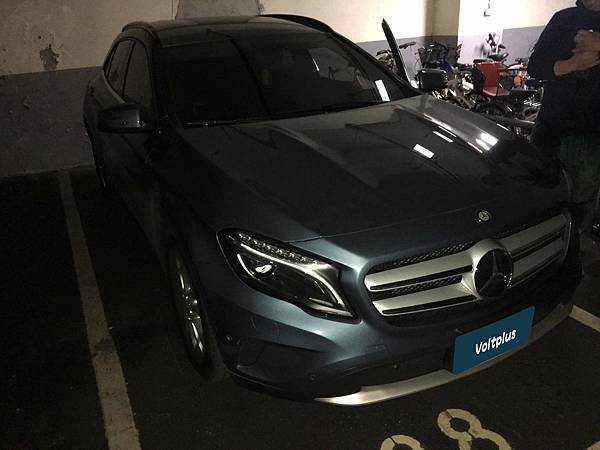 【台北】MERCEDES BENZ賓士 GLA-Class GLA180 X156 2015年 汽車電瓶 原廠 BENZ AGM 80AH 800A(EN) 更換 德製VARTA華達 AGM F21 80AH 800A(EN) 【到府安裝】