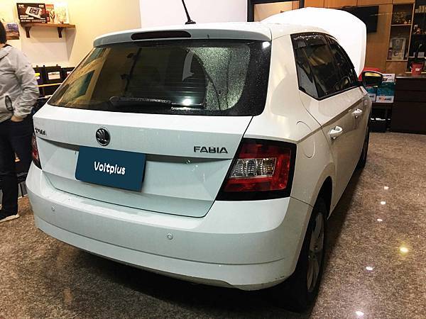 【台北】SKODA斯柯達 Fabia 1.2 TSI Style 2016年 汽車電瓶 原廠 MOLL莫爾 EFB 59AH 640A(EN) 更換 德製VARTA華達 EFB D53 60AH 560A(EN)